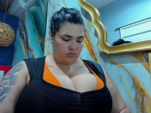GabiBigBoobs live webcam show