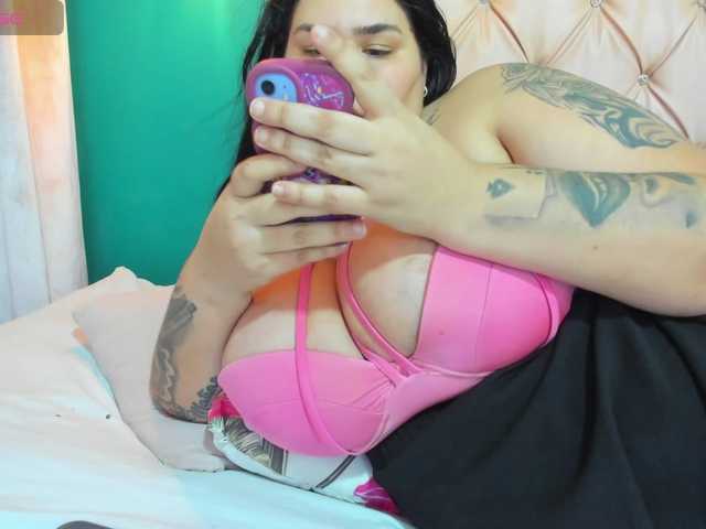 GabiBigBoobs live cam on BongaCams