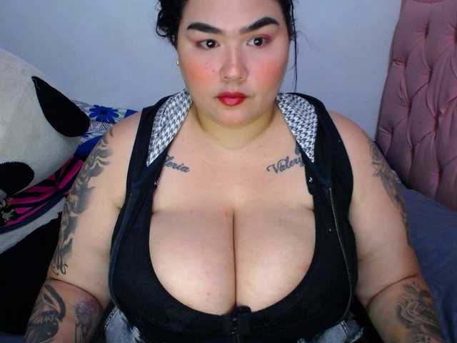 GabiBigBoobs live cam on BongaCams