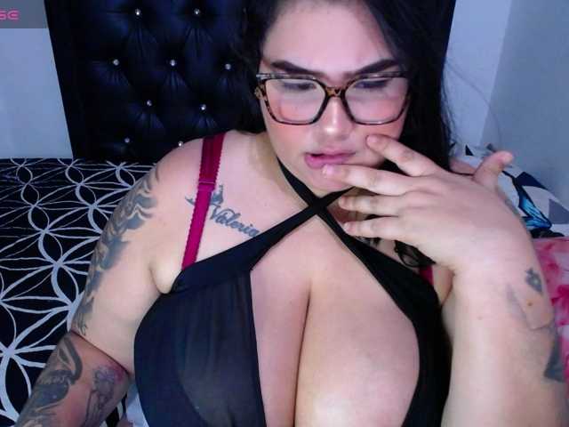 GabiBigBoobs, en directo ahora en BongaCams