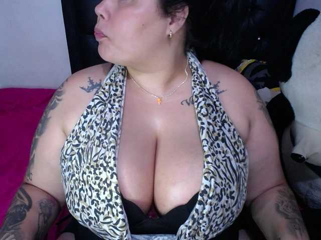 GabiBigBoobs live cam on BongaCams