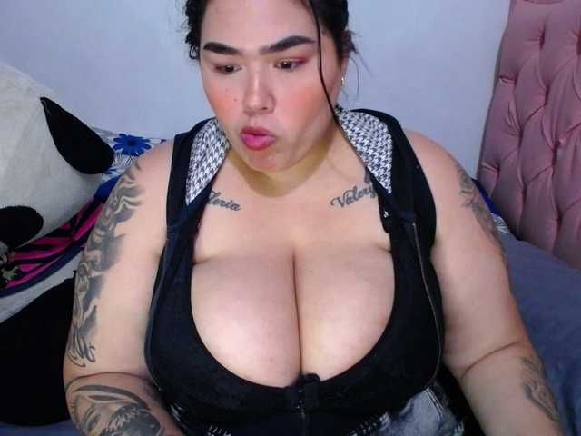 GabiBigBoobs webcam