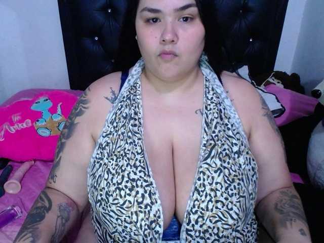 GabiBigBoobs live cam on BongaCams