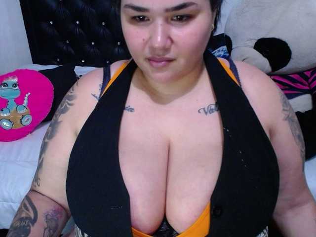 GabiBigBoobs live cam on BongaCams