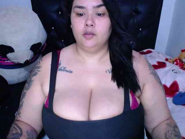 GabiBigBoobs webcam