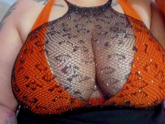 GabiBigBoobs GabiBigBoobs