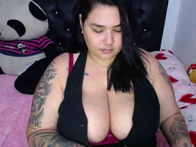 GabiBigBoobs webcam