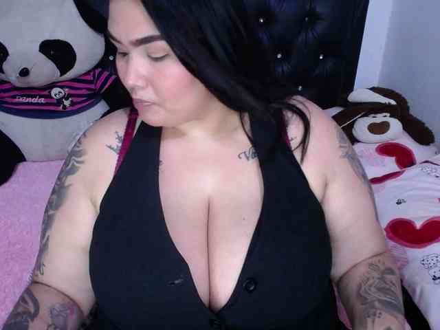 GabiBigBoobs Live Webcam on BongaCams