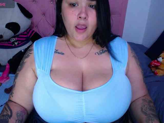 GabiBigBoobs webcam