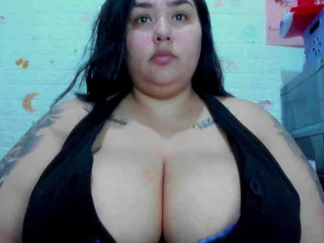 GabiBigBoobs webcam