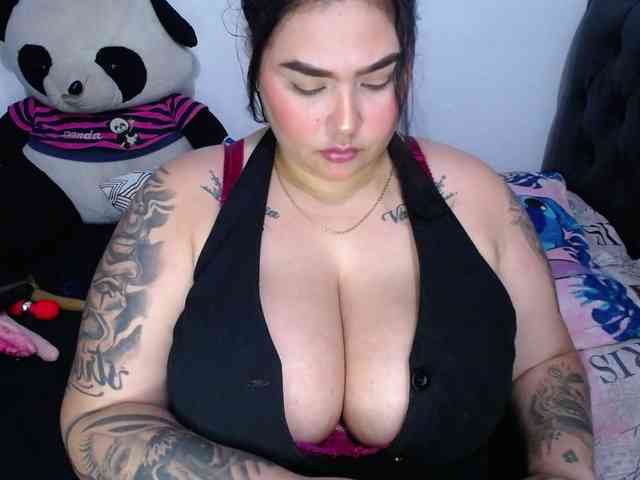 GabiBigBoobs webcam