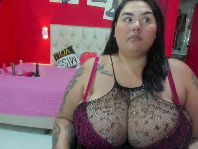 GabiBigBoobs webcam