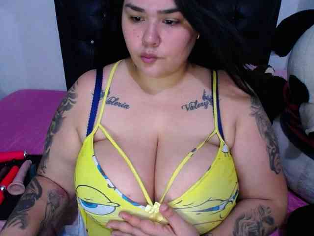 GabiBigBoobs webcam