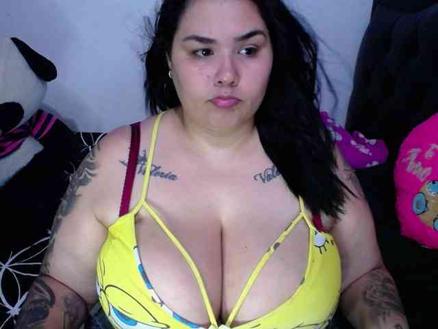 GabiBigBoobs webcam