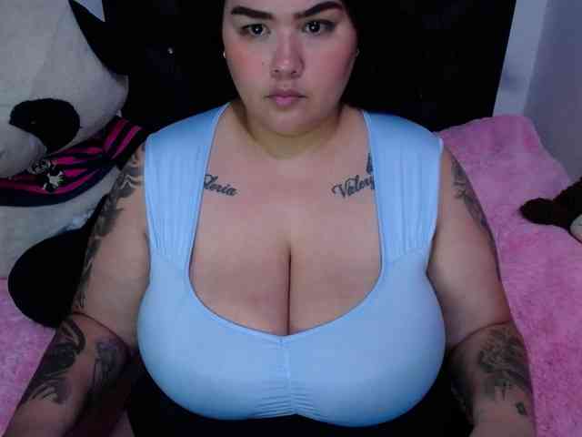 GabiBigBoobs webcam