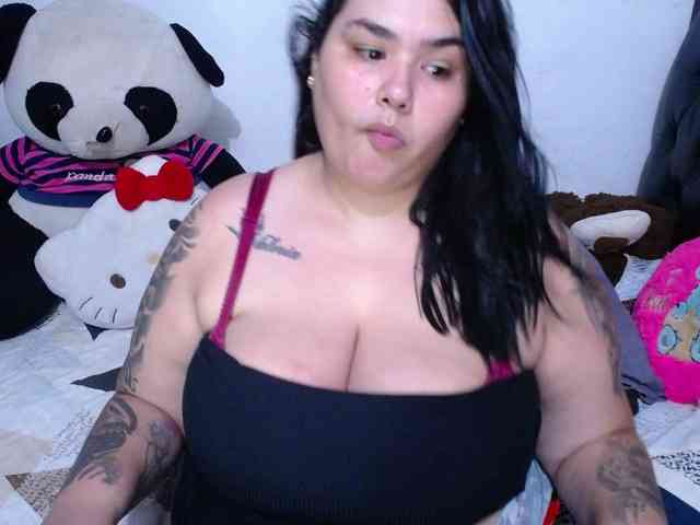 GabiBigBoobs webcam