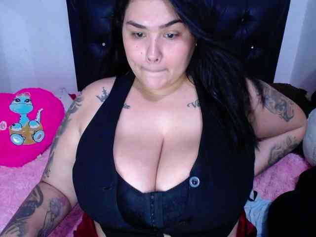 GabiBigBoobs webcam