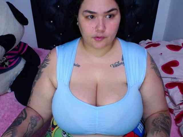 GabiBigBoobs webcam