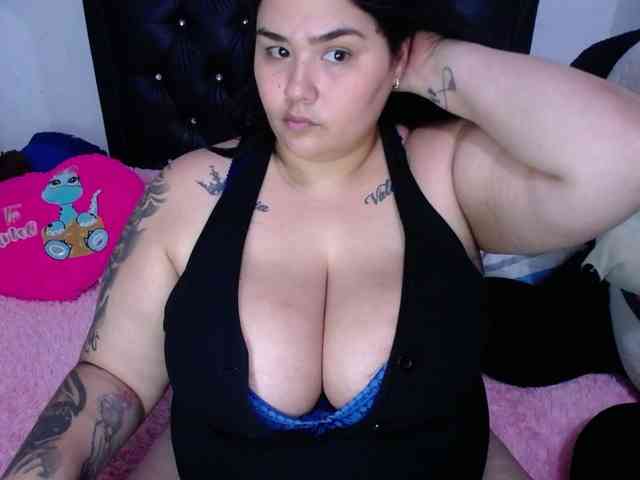 GabiBigBoobs webcam