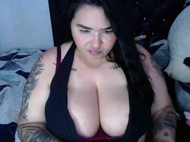 GabiBigBoobs webcam