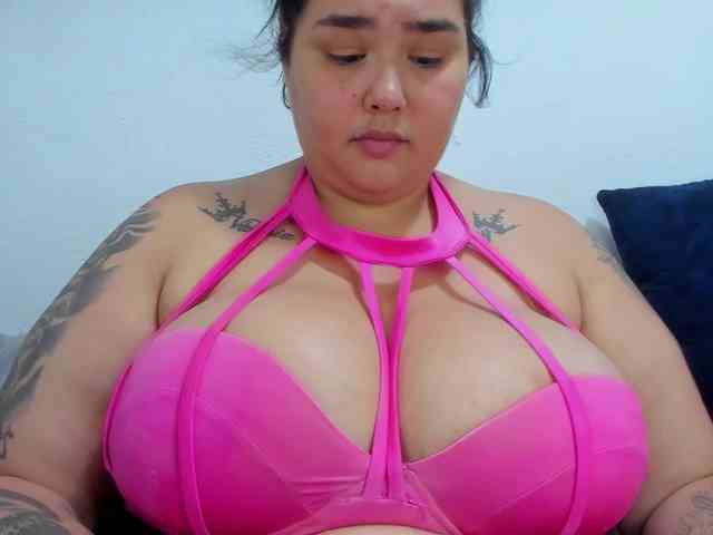 GabiBigBoobs webcam
