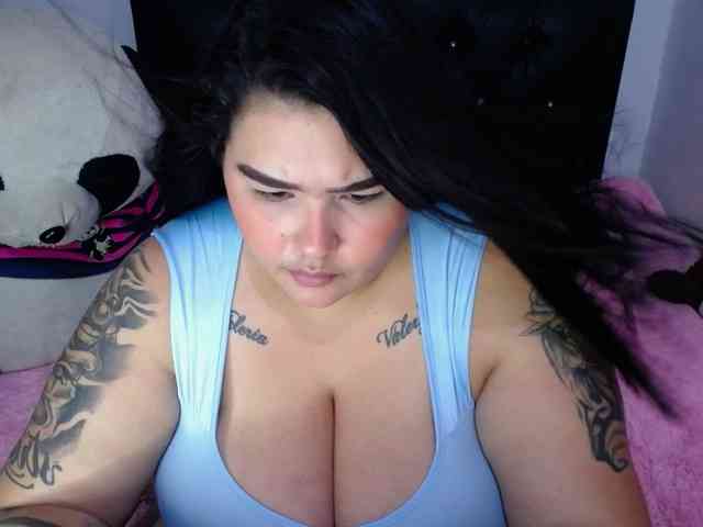 GabiBigBoobs webcam