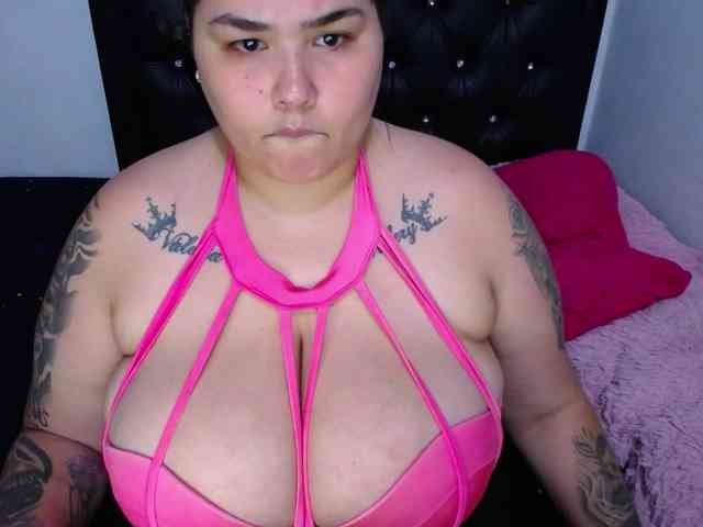 GabiBigBoobs webcam