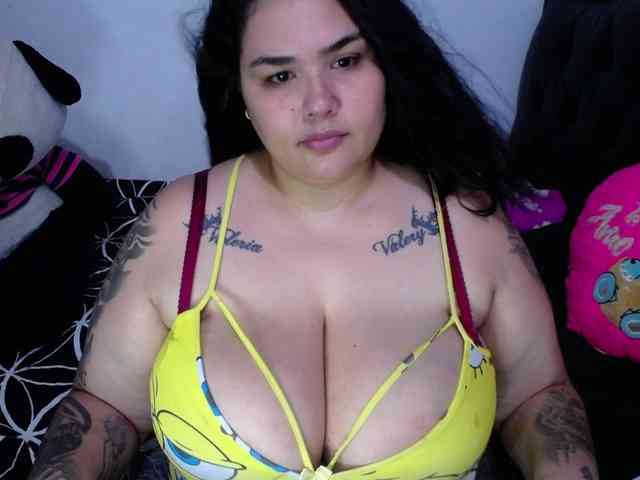 GabiBigBoobs webcam
