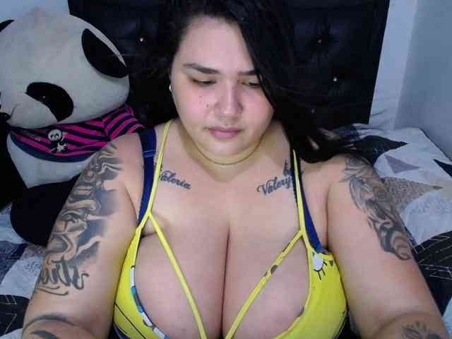 GabiBigBoobs webcam