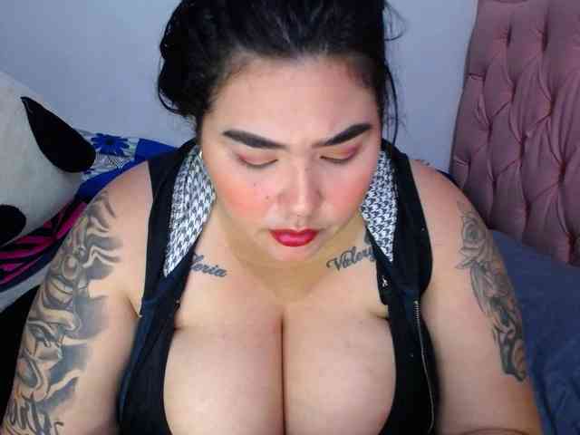 GabiBigBoobs webcam