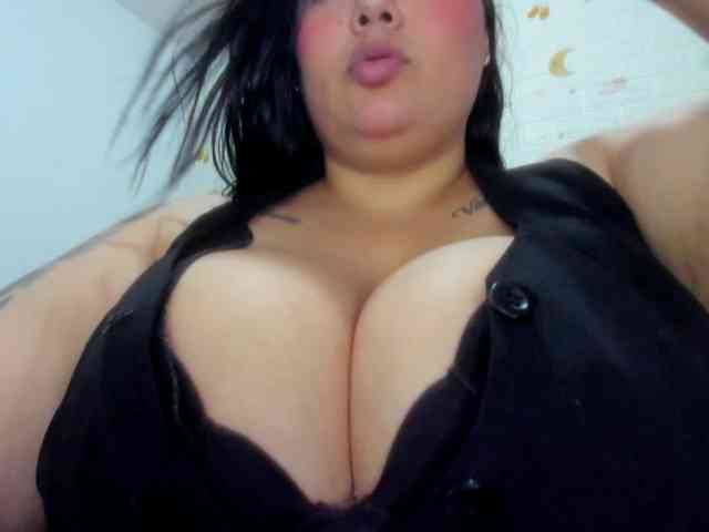 GabiBigBoobs webcam