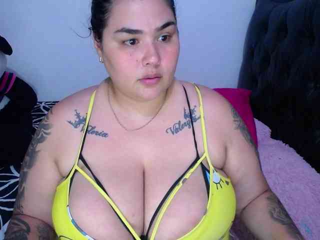 GabiBigBoobs webcam