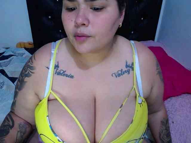 GabiBigBoobs webcam