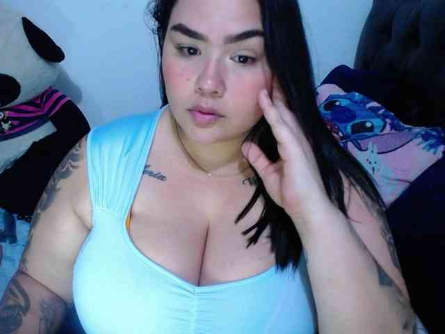 GabiBigBoobs webcam