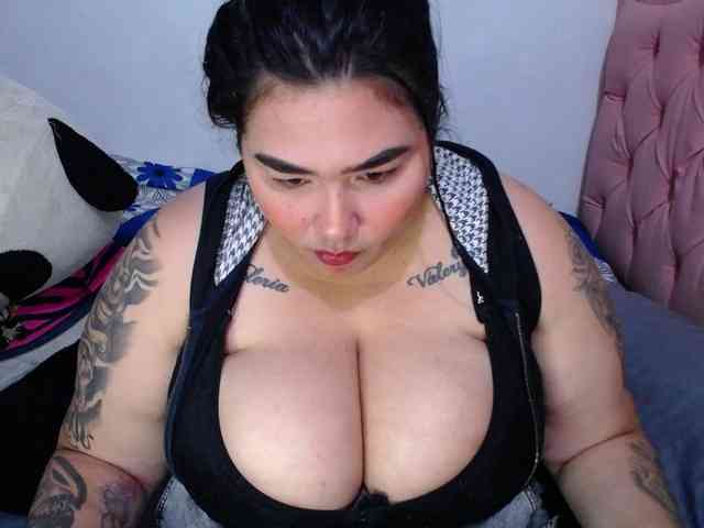 GabiBigBoobs webcam