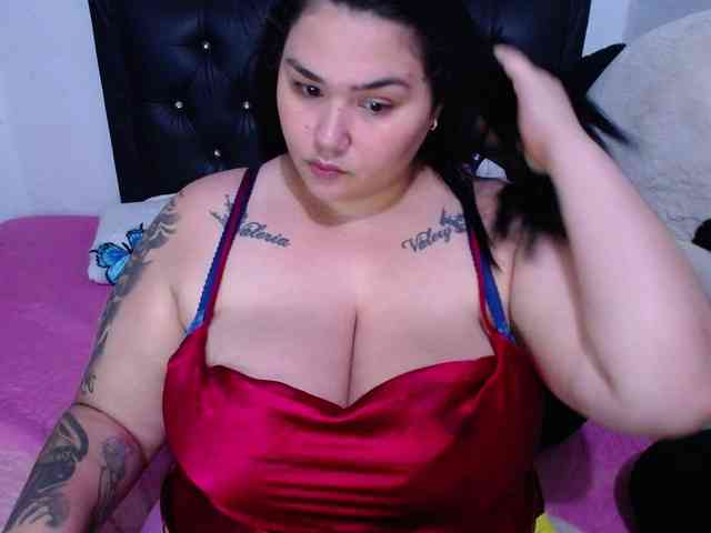 GabiBigBoobs webcam