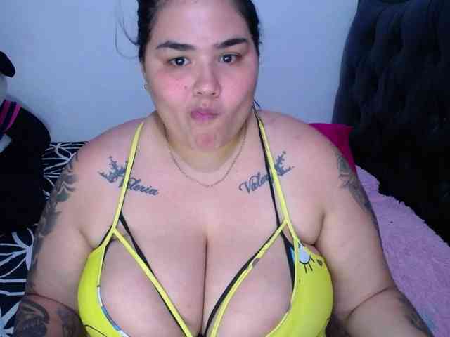 GabiBigBoobs webcam