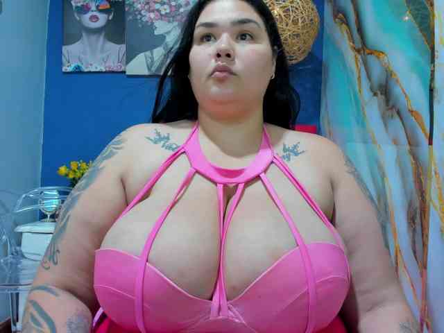 GabiBigBoobs webcam