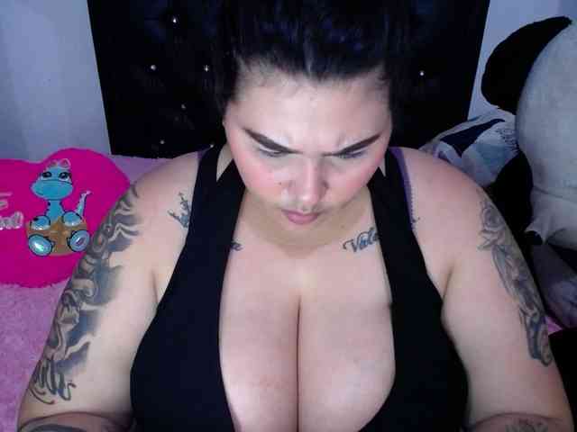 GabiBigBoobs webcam