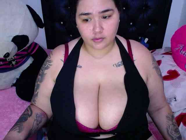 GabiBigBoobs webcam