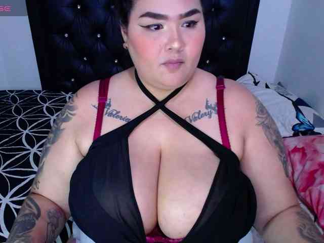 GabiBigBoobs webcam