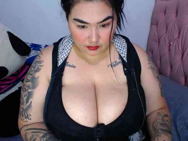 GabiBigBoobs webcam