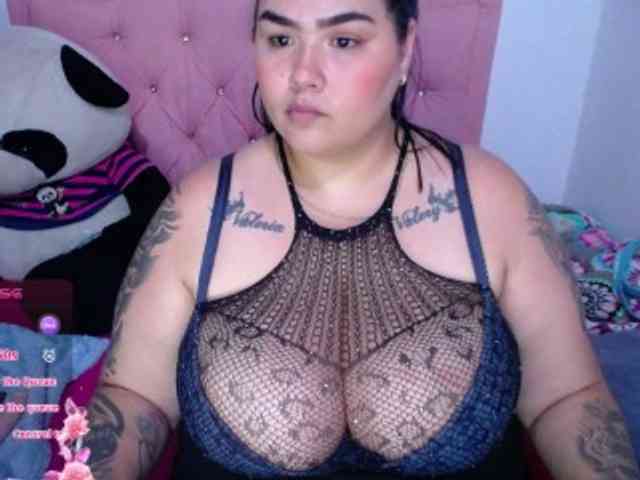 GabiBigBoobs webcam