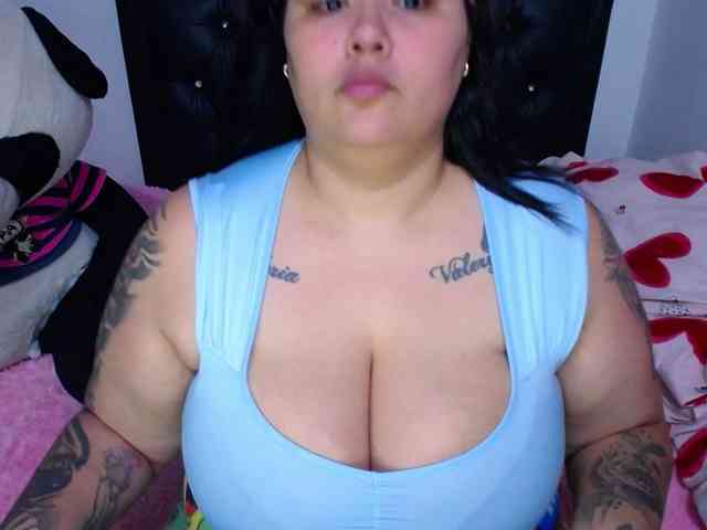 GabiBigBoobs webcam