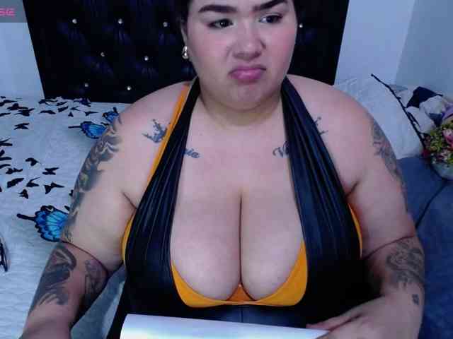 GabiBigBoobs webcam