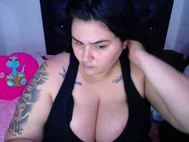 GabiBigBoobs webcam