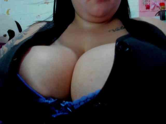 GabiBigBoobs webcam