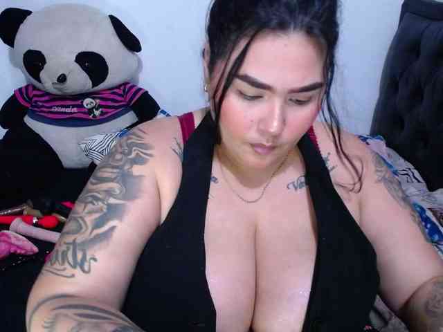 GabiBigBoobs webcam
