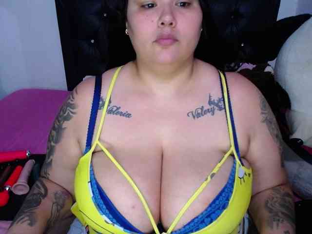 GabiBigBoobs webcam