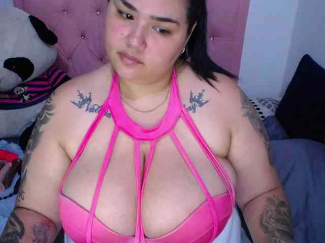 GabiBigBoobs webcam